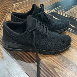 NIKE JANOSKI